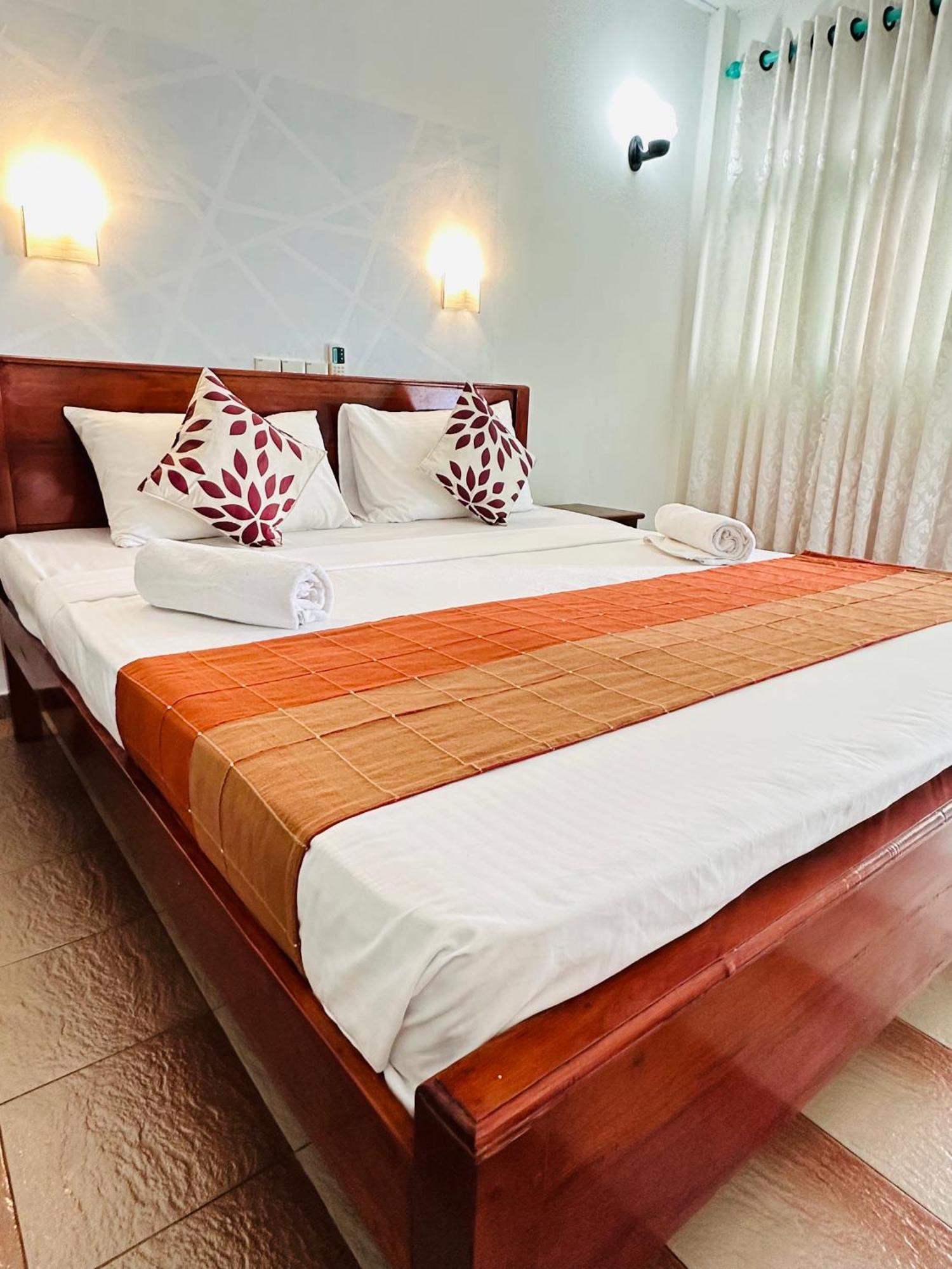 Villa 47 Hikkaduwa Esterno foto
