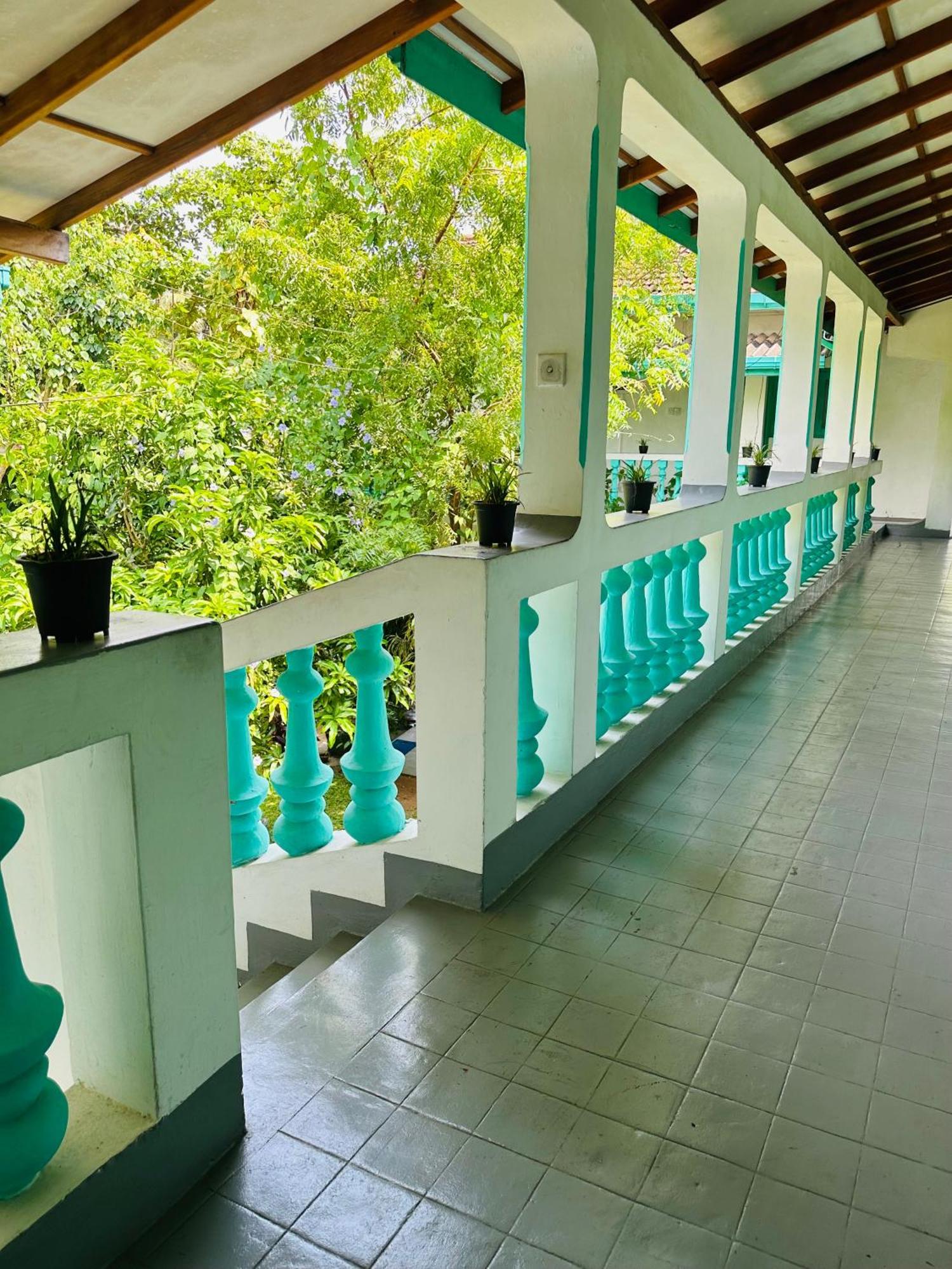 Villa 47 Hikkaduwa Esterno foto
