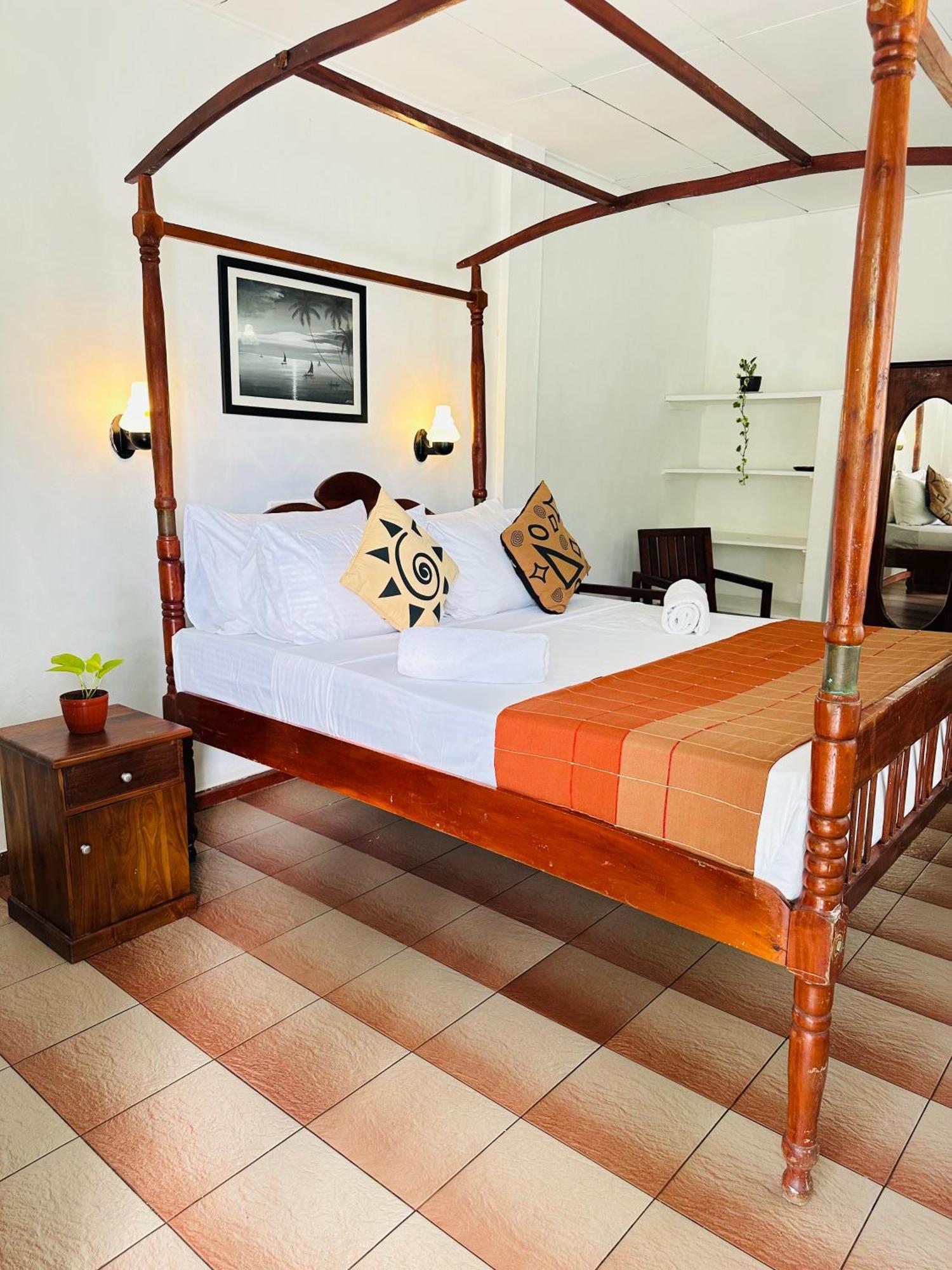 Villa 47 Hikkaduwa Esterno foto