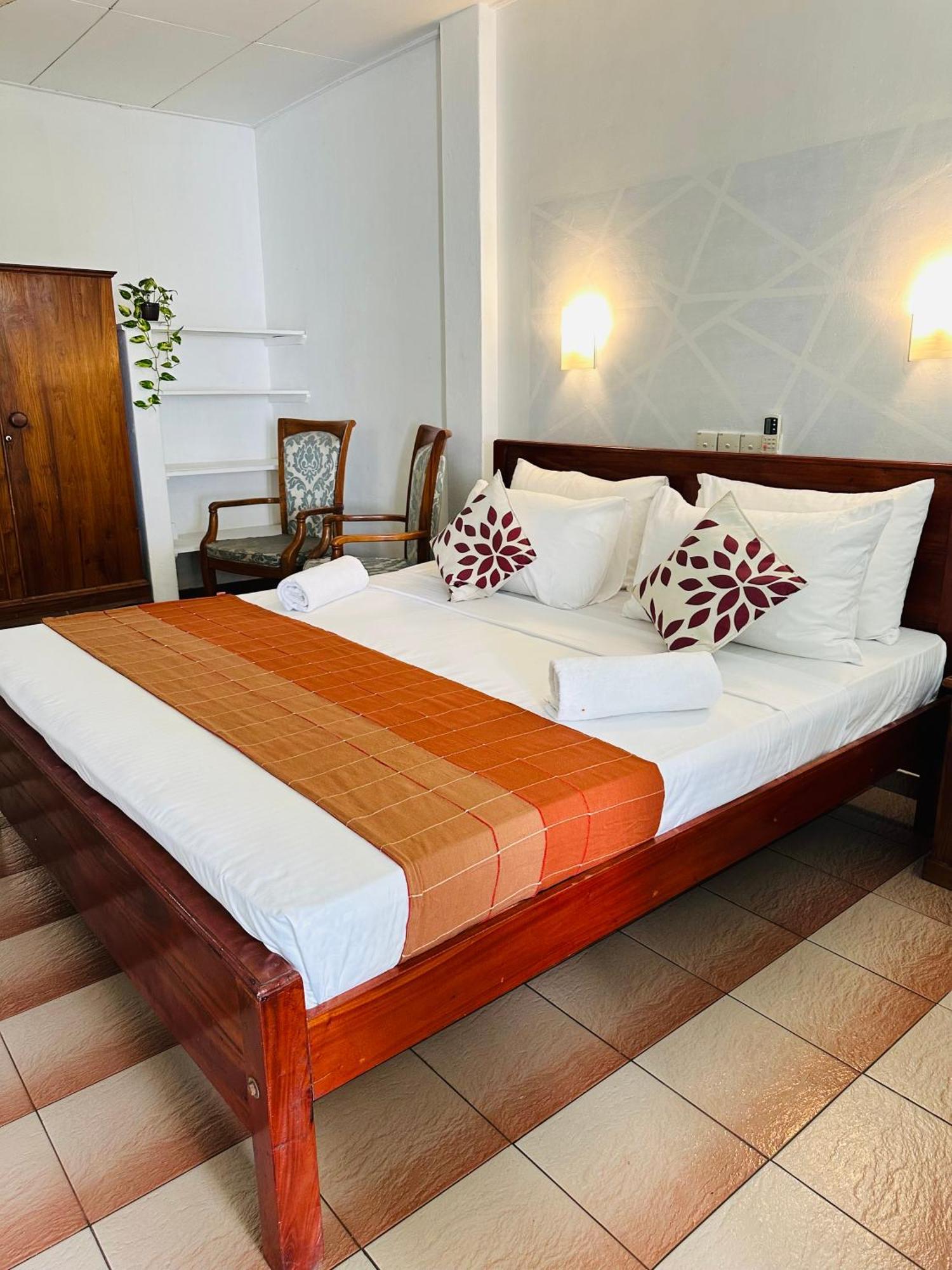 Villa 47 Hikkaduwa Esterno foto